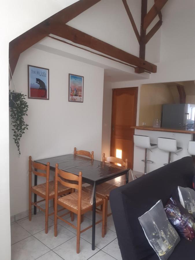 Appartement 72m² proche centre historique de Troyes Extérieur photo